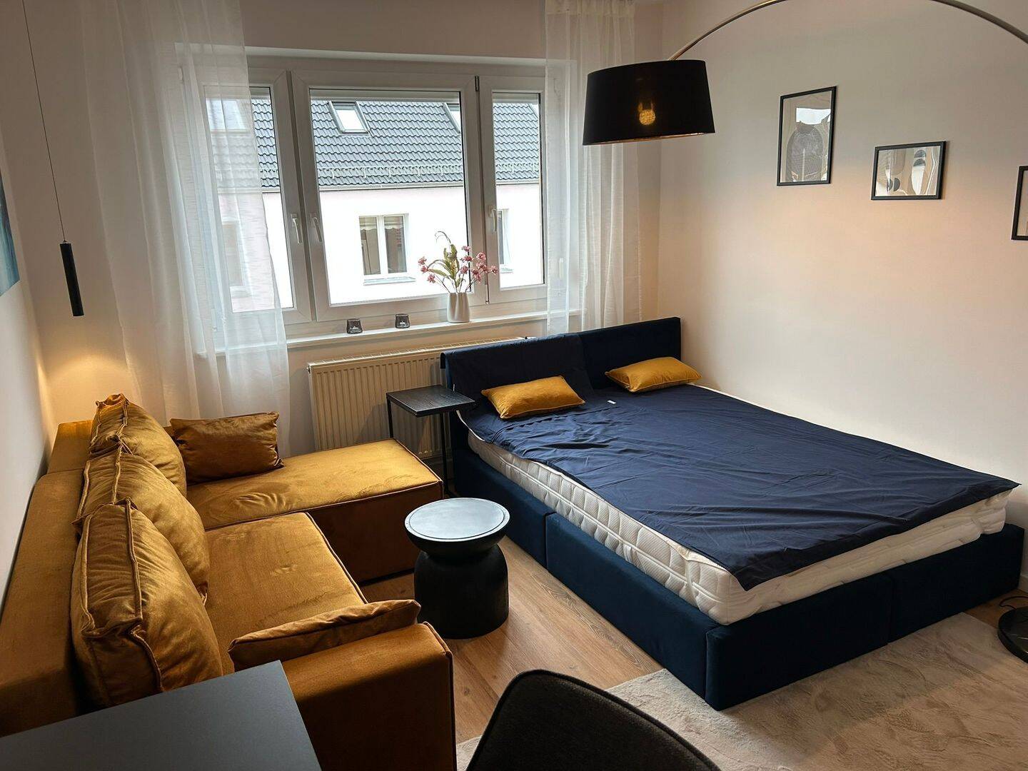 1-Zimmer-Apartment - kernsaniert/vollmöbliert - neu im Nürnberger Stadtteil St. Peter – Nürnberg – Vorschaubild 2