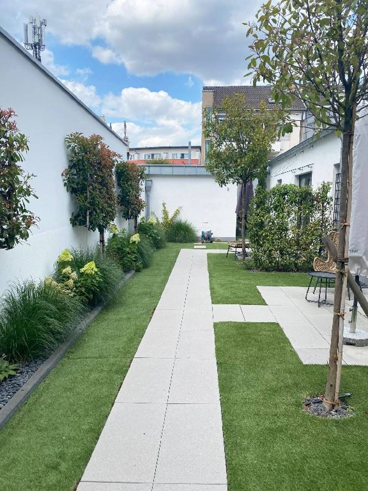 Wohlfühlen mit Atrium Terrasse, edlem Wohnambiente und Highspeed Internet - voll möbliert – 50827 Köln – Bild 1 von 9