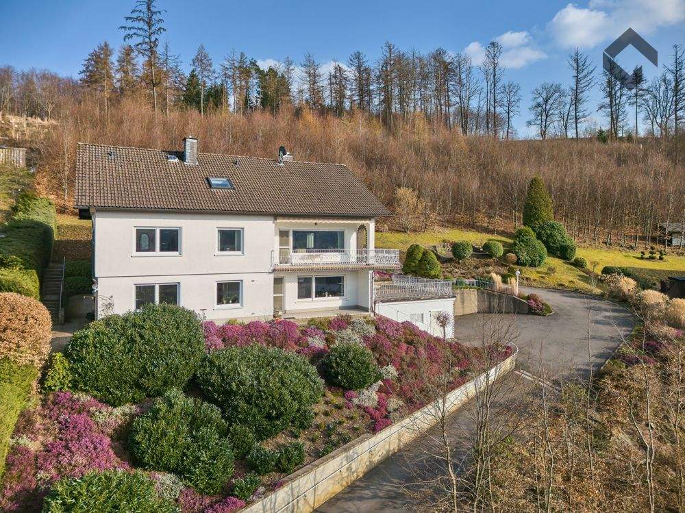 Familientraum mit Weitblick - großzügiges Haus in ruhiger Höhenlage – Drolshagen – Bild 1 von 1