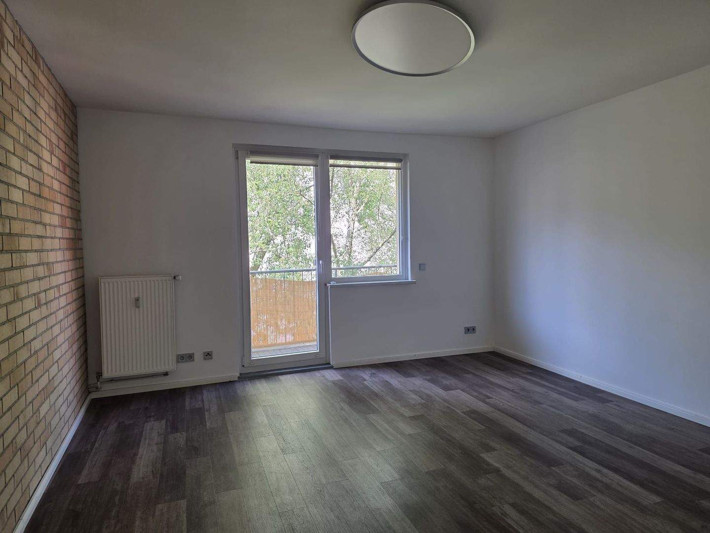 Bezugsfreie 2,5-Zimmerwohnung mit Balkon
