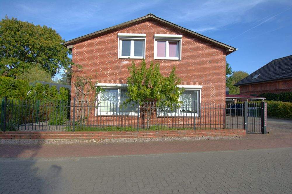 Großzügiges Einfamilienhaus in Lunden mit viel Platz zum Wohnen – Lunden – Bild 1 von 9