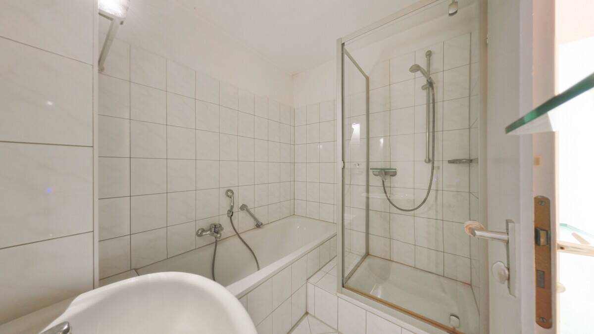 Charmante 2-Zimmer-Erdgeschosswohnung mit Potenzial in ruhiger Lage von München-Hadern – München – Vorschaubild 5