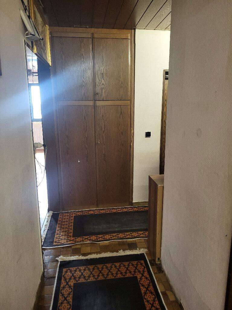 Geräumige 4-Zi.-Wohnung mit Einbauküche und Balkon – Krefeld – Vorschaubild 6