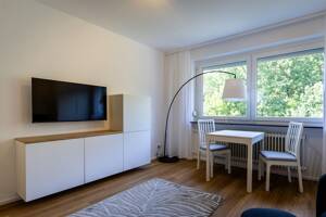 Möbliertes Zimmer auf Zeit in Berufstätigen-WG – 91054 Erlangen – Vorschaubild 2