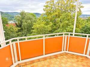 3-Raum-Wohnung mit guter Anbindung, herrlichem Ausblick und günstigem Preis (Kaufpreisfaktor 18,62!) – 7743 Jena – Vorschaubild 3