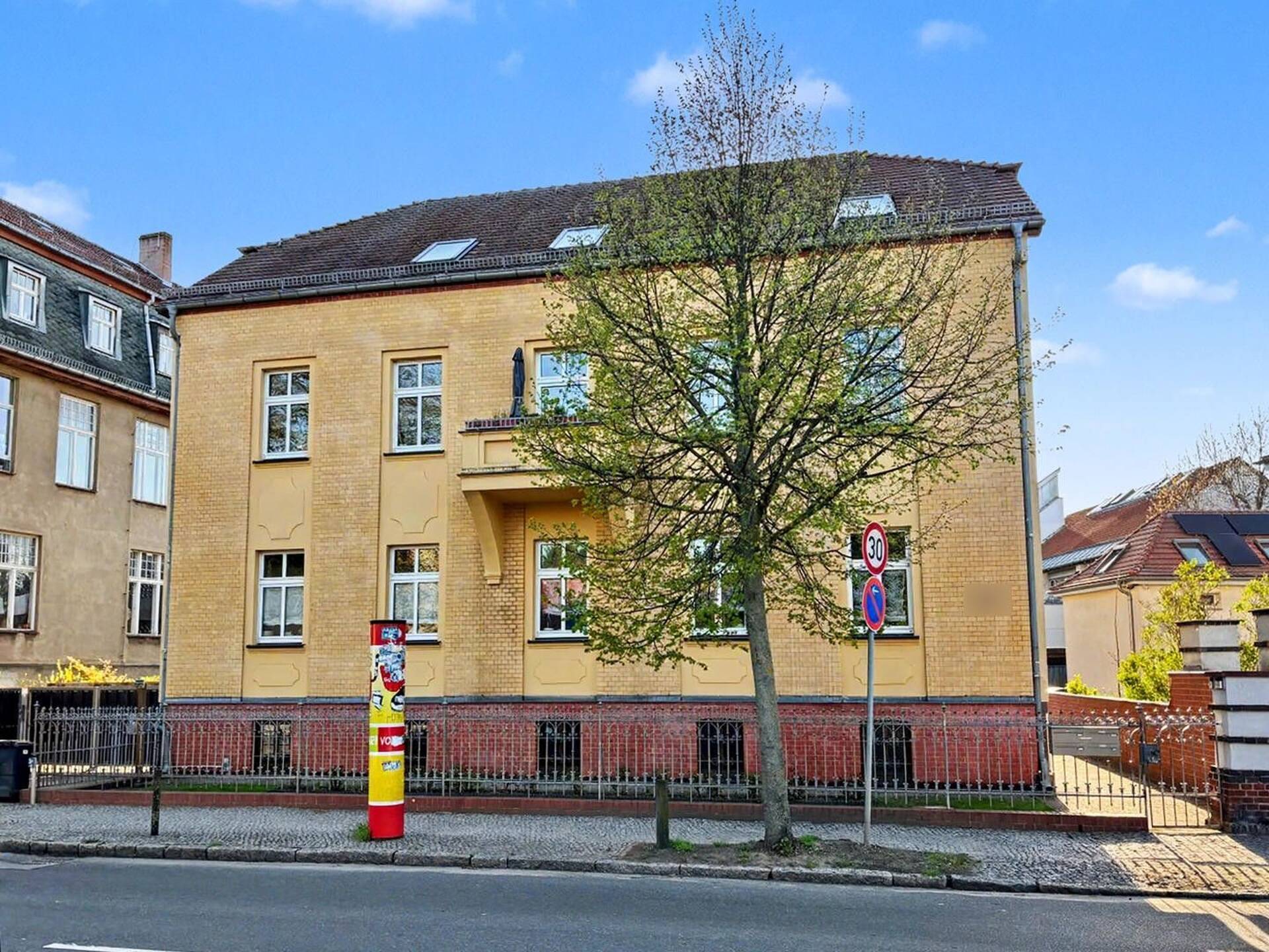 Mehrfamilienhaus in 14480 Potsdam mit 334,46 m² kaufen