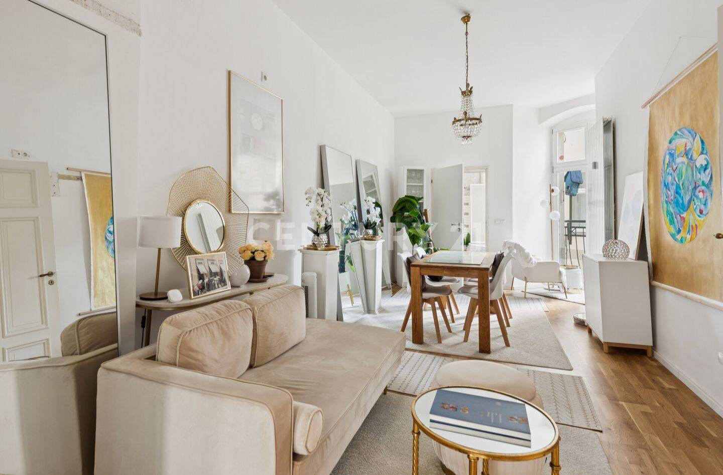 3-Zimmer-Altbauwohnung am Hackeschen Markt mit hohen Decken & französischem Balkon – Berlin – Vorschaubild 3