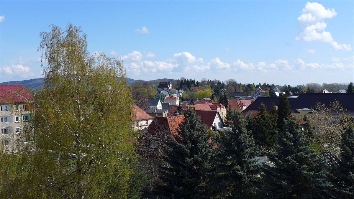 Ideal für Singles! 1-RW mit toller Aussicht! – 2727 Ebersbach-Neugersdorf – Bild 1 von 7