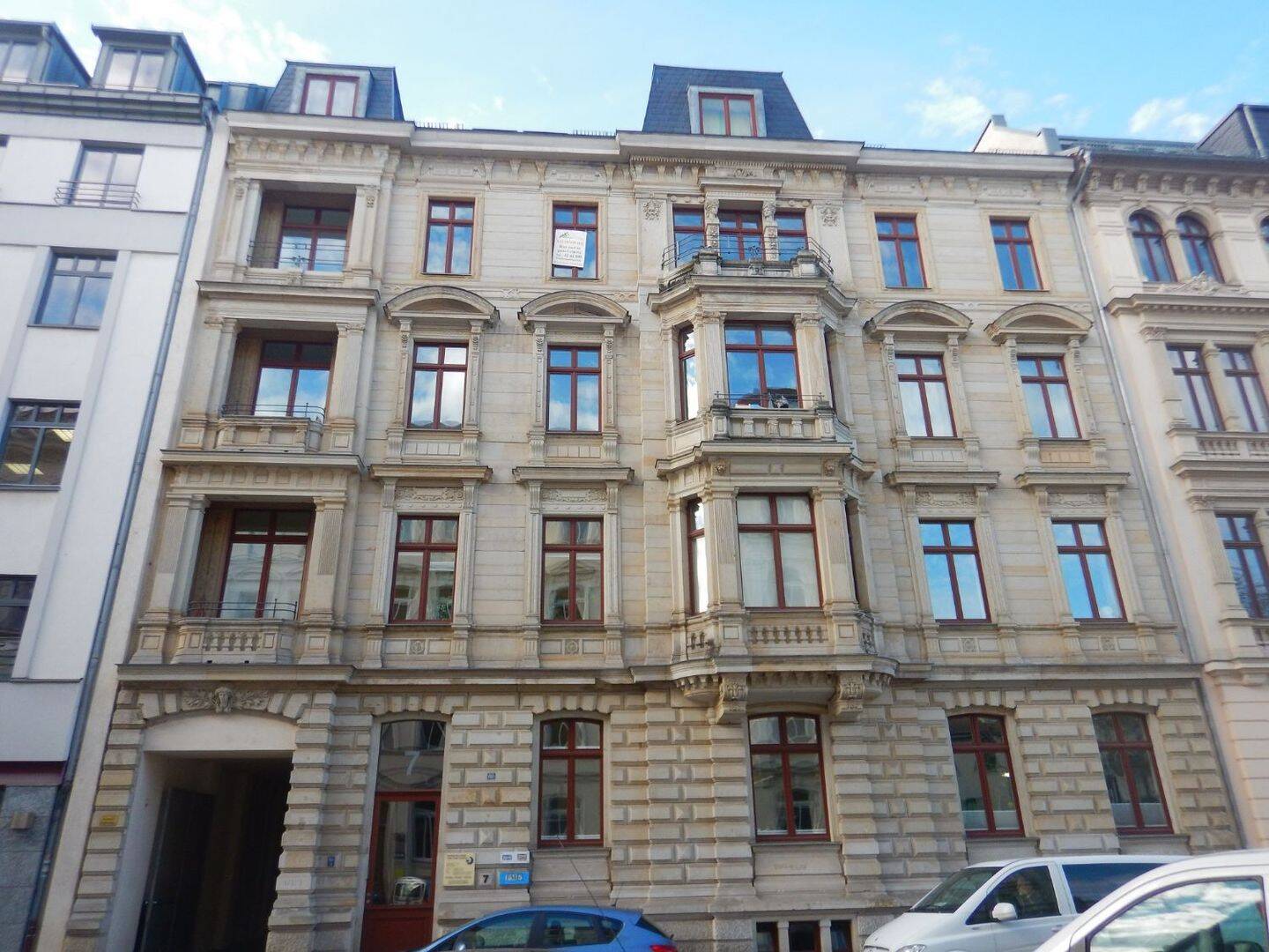Frisch renoviert! Wohnen im Zentrum von Leipzig - Großzügige Single-Wohnung im DG mit Aufzug! – Leipzig – Vorschaubild 2