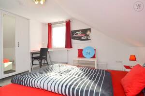 Modern eingerichtetes WG-Zimmer in Neu-Ulm/Offenhausen – 89231 Neu-Ulm – Vorschaubild 3