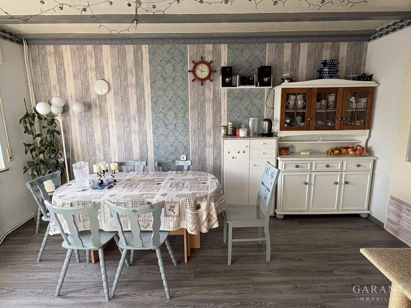 Großzügiges Mehrfamilienhaus mit solider Bausubstanz - auch für Investoren interessant! – Schwäbisch Gmünd – Vorschaubild 3
