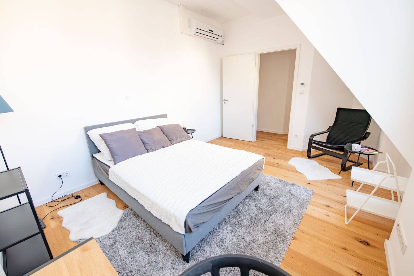 Moabit: Neubau-Penthouse mit Aufzug und hochwertiger Ausstattung – Berlin – Vorschaubild 9
