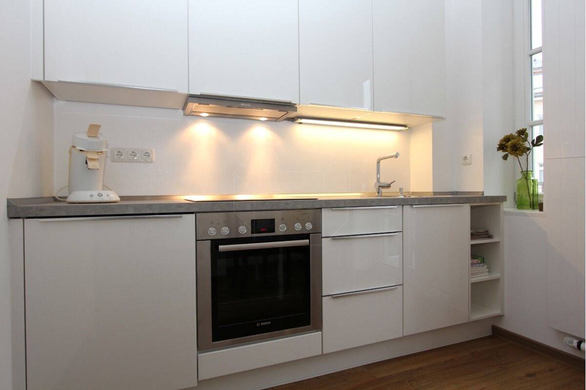 Befristet bis 31.08.27! Top 2 Zi.-Altbauwohnung mit Balkon in ruhiger Lage – München – Vorschaubild 6