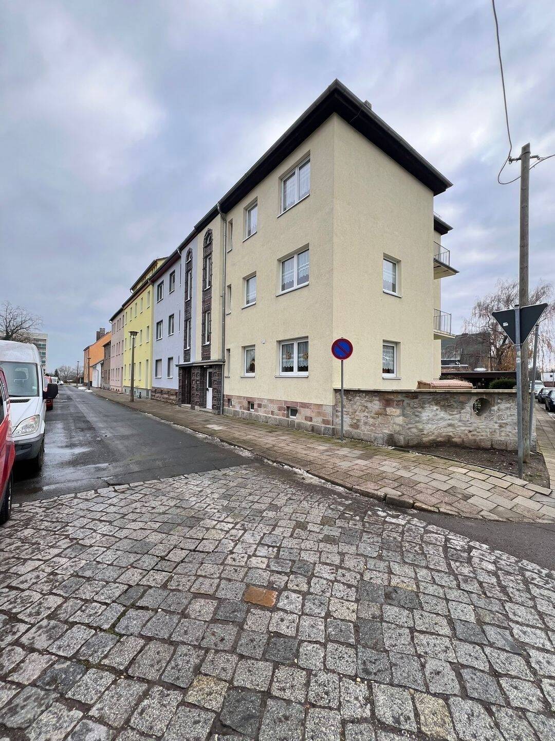 Charmantes 4-Familienhaus mit 5,0% Rendite in der südl. Innenstadt von Merseburg – Merseburg – Vorschaubild 3