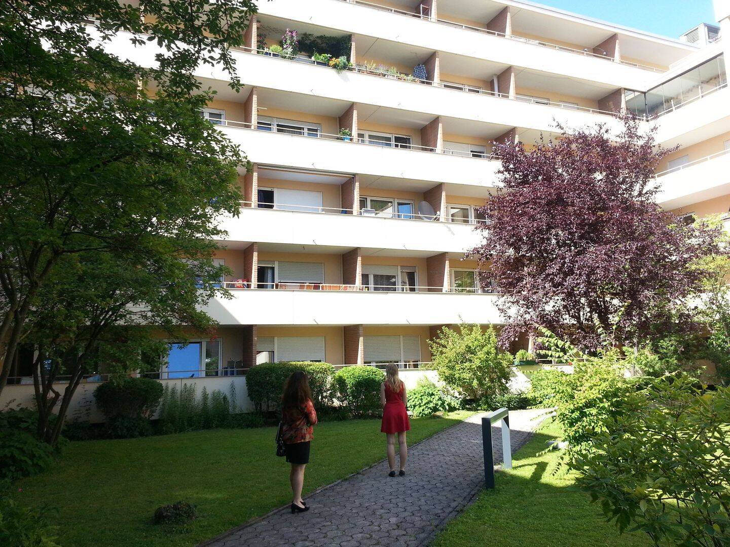 Möblierte 1-Zimmer-Wohnung München-Pasing mit Süd-Loggia