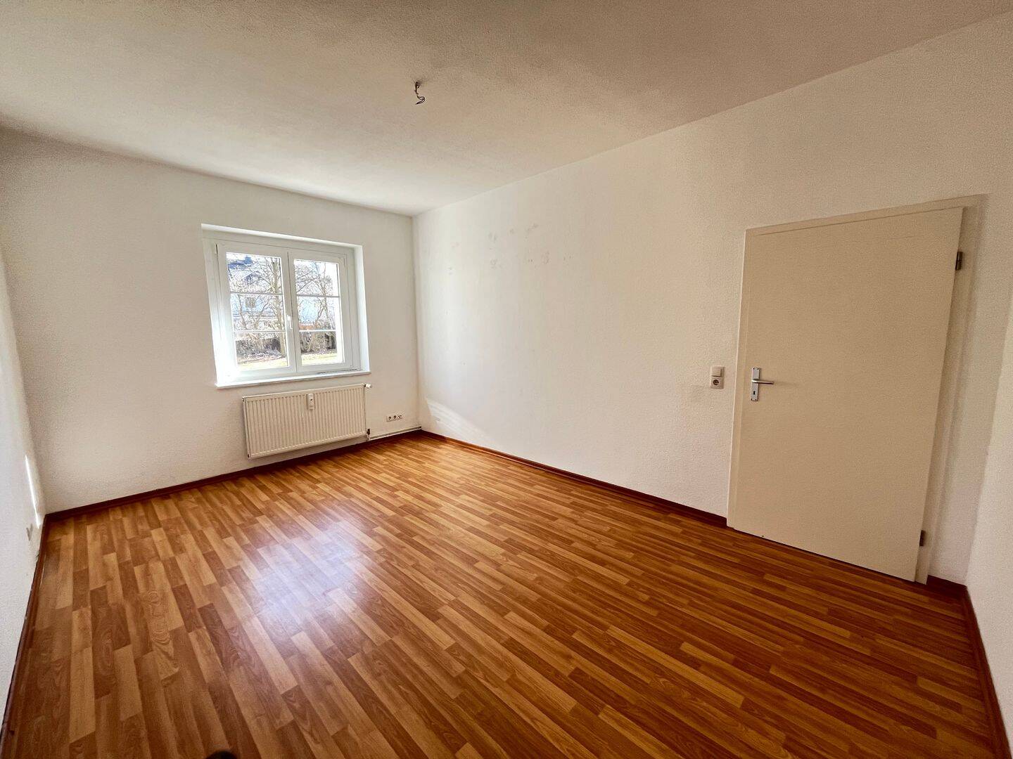 Moderne 3-Zimmer-Wohnung mit Balkon in Chemnitz Bernsdorf – Chemnitz – Vorschaubild 4