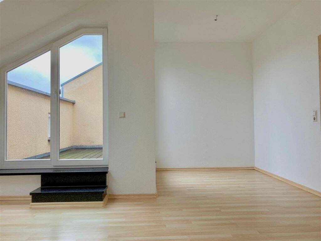 Charmante Kaßberg-Wohnung mit Loggia und wunderschönen Ausblick !! – Chemnitz – Vorschaubild 3