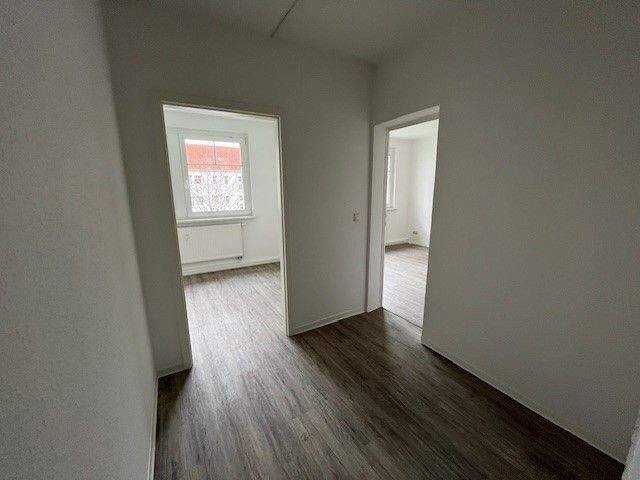 Top - Angebot für WG´s...Super 2-Zimmer-WG-Wohnung mit Einbauküche möglich, all incl., sofort einzugsfertig – Zwickau – Vorschaubild 8