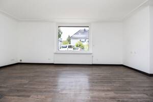 RESERVIERT: Modernes Einfamilienhaus mit Kamin, Garten & Carport| Oldenburg-Dietrichsfeld – 26127 Oldenburg – Vorschaubild 9
