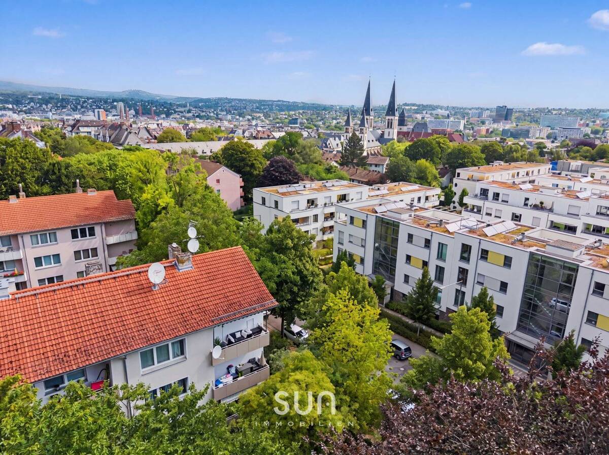 WO DICHTERTRÄUME AUF GARTENGLÜCK TREFFEN - modernisierte 3-Zi.-Wohnung mit Balkon im Dichterviertel – 65187 Wiesbaden – Bild 1 von 9