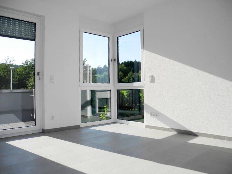 Großzügige 2-Zimmer-Wohnung mit 2 sonnigen Balkonen - Im Langgewann Hofheim – Hofheim am Taunus – Vorschaubild 4