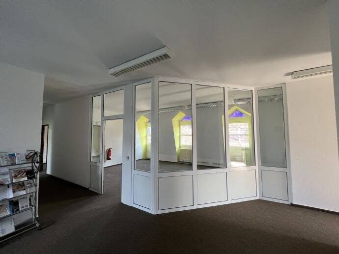 Großzügige und flexible Büro- und Praxisfläche in günstiger Lage in Zweibrücken!