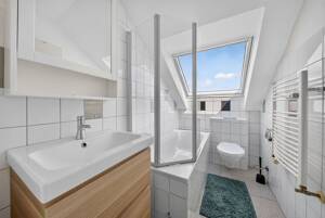 Lichtdurchflutete 3 Zimmer - Dachgeschosswohnung in Braunschweig Hondelage – 38108 Braunschweig – Vorschaubild 6