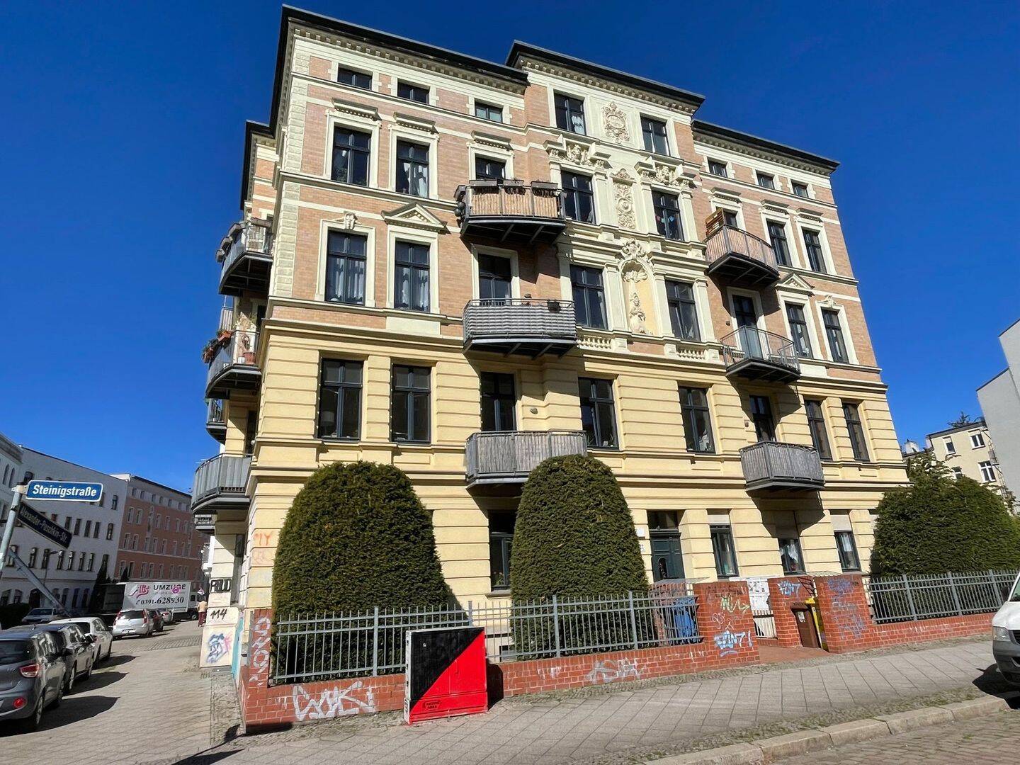 Wohnen im Denkmal : 3-Zimmer-Wohnung mit Balkon in MD - Stadtfeld Ost