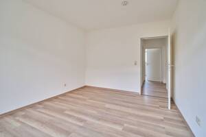 Provisionsfreie 3-Raumwohnung im Erdgeschoss mit Balkon zu vermieten! – 4758 Oschatz – Vorschaubild 7