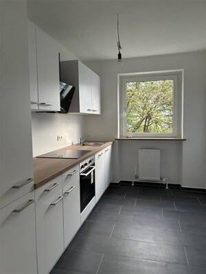 Kernsanierte 3-Zimmer-Wohnung mit Balkon und Einbauküche – 81241 München – Vorschaubild 2