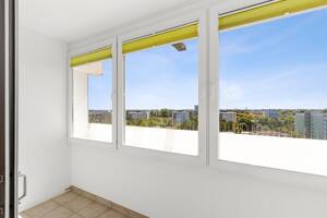 Weitblick . Wohnküche . Wintergarten | Geräumige 2-Zi-Balkonwohnung mit TG-Stellplatz – 81925 München – Vorschaubild 6