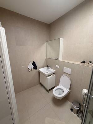 Helle 3-Zimmer-Wohnung in zentraler Lage zu vermieten – 72764 Reutlingen – Vorschaubild 4