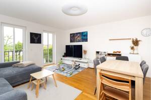Wohnkomfort für jede Lebensphase - barrierefreie 3-Zimmer-Wohnung mit Balkon & Aufzug – 97502 Euerbach – Vorschaubild 1