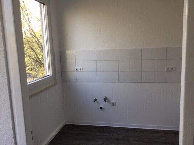 Hier lässt es sich aushalten: günstige 3-Zimmer-Wohnung in einer grünen Wohnanlage – Kassel – Vorschaubild 6