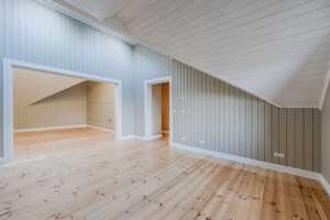 Living in a listed building - attic apartment with 4 rooms on Jungfernsee in a premium location – 14467 Potsdam – Vorschaubild 9