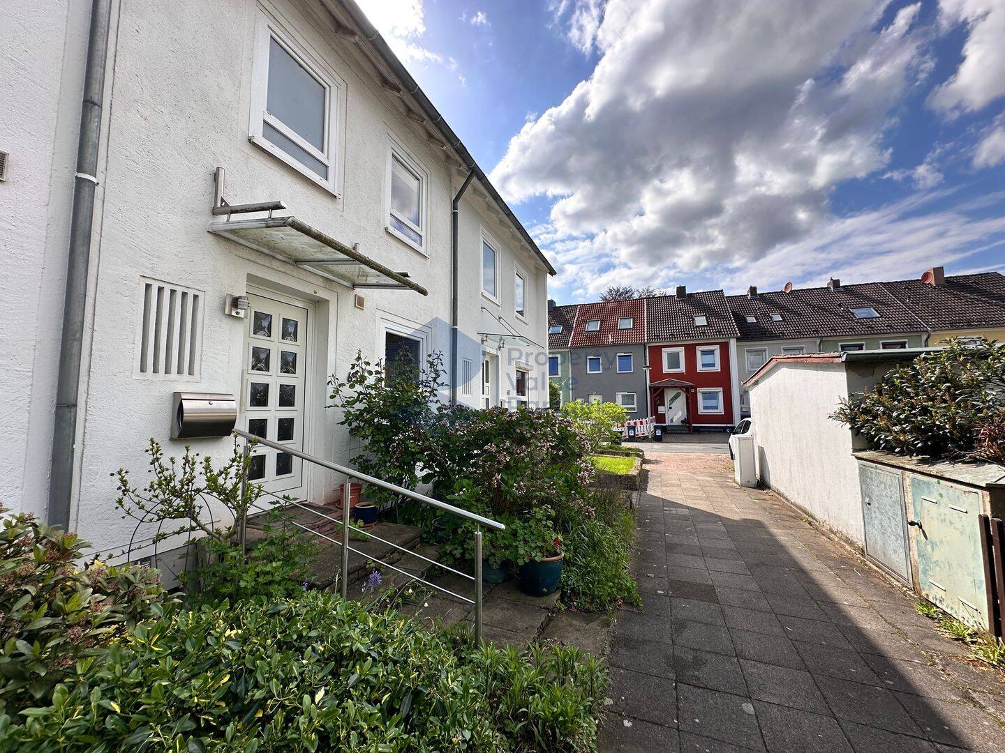Reihenmittelhaus in ruhiger Wohnlage und mit sonniger Ausrichtung – Hannover – Vorschaubild 2