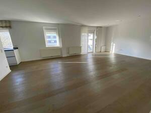 Bezugsfreie 3-Zi-OG Wohnung mit Einbauküche direkt am Nordbahnhof – 85049 Ingolstadt – Vorschaubild 6