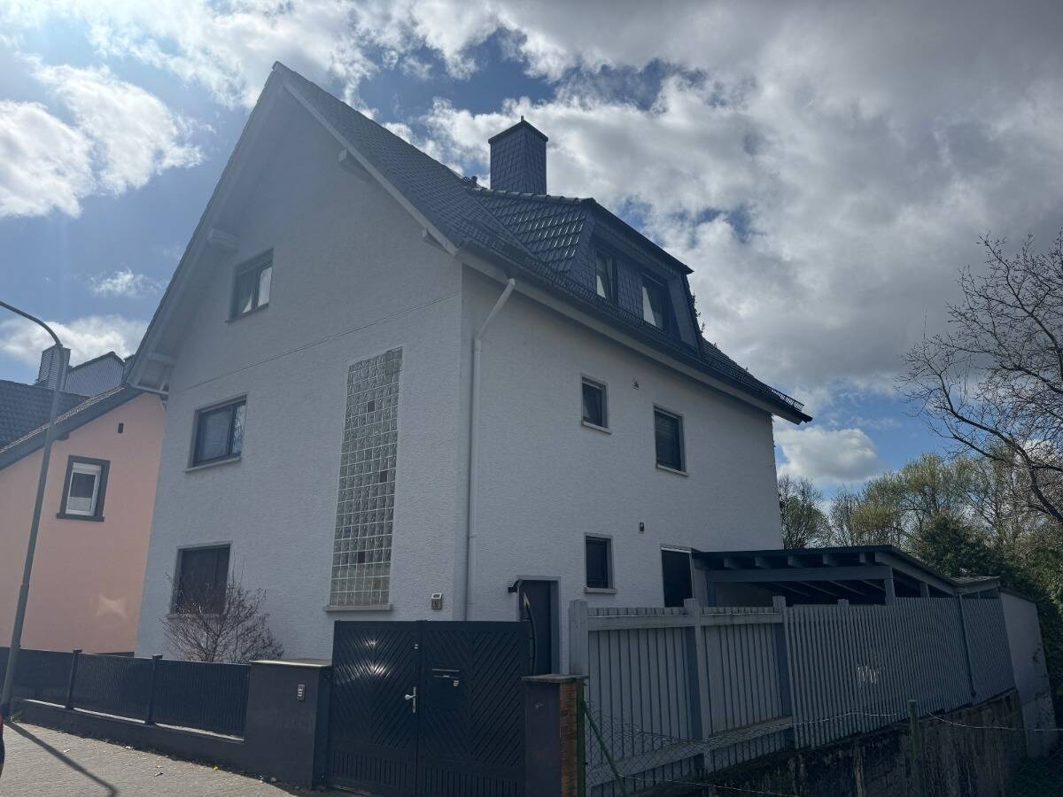 MAINNÄHE! Großes 3-Familienhaus in ruhiger Randlage! – Hanau – Bild 1 von 9