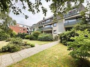 Gut geschnittene 2,5 Zimmer Wohnung in zentraler Lage in Hamburg-Rahlstedt zu verkaufen!