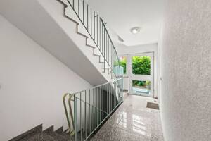 Charmante 1-Zimmer-Wohnung mit großem Sonnenbalkon in schöner Lage von Fürth-Burgfarrnbach – 90768 Fürth – Vorschaubild 8