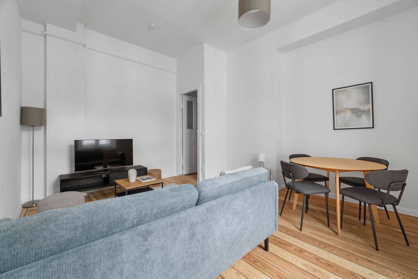 Wunderschöne 2 Zimmer Wohnung in toller Lage- voll möbliert – Berlin – Vorschaubild 2
