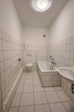 Ihr neues Zuhause im Gründerzeithaus - helle 2-Raum-Wohnung in bester Meeraner Lage – 8393 Meerane – Vorschaubild 6