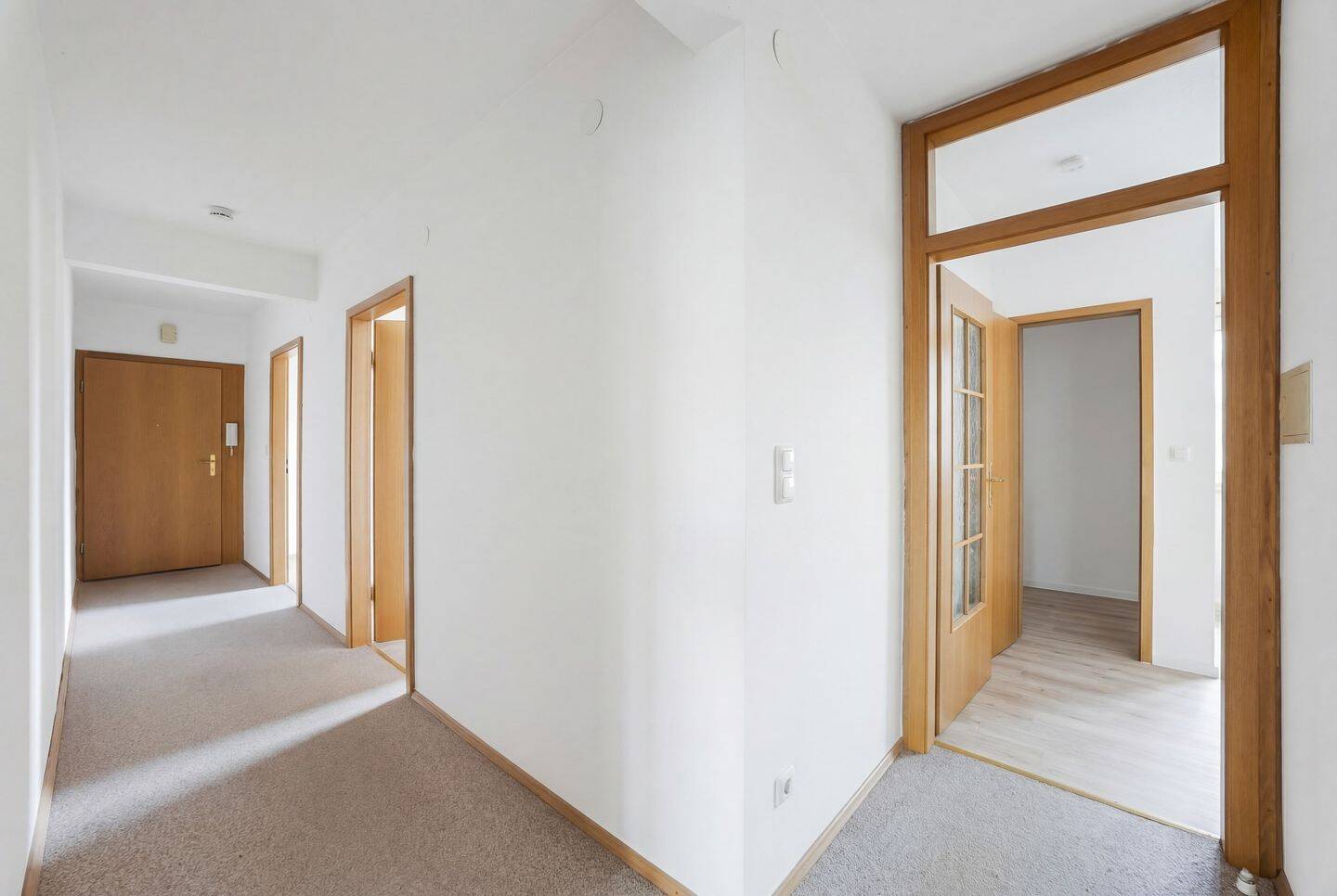 Renovierungsbedürftige 3-Zimmer-Etagenwohnung im gepflegten Gemeinschaftseigentum ohne Aufzug!