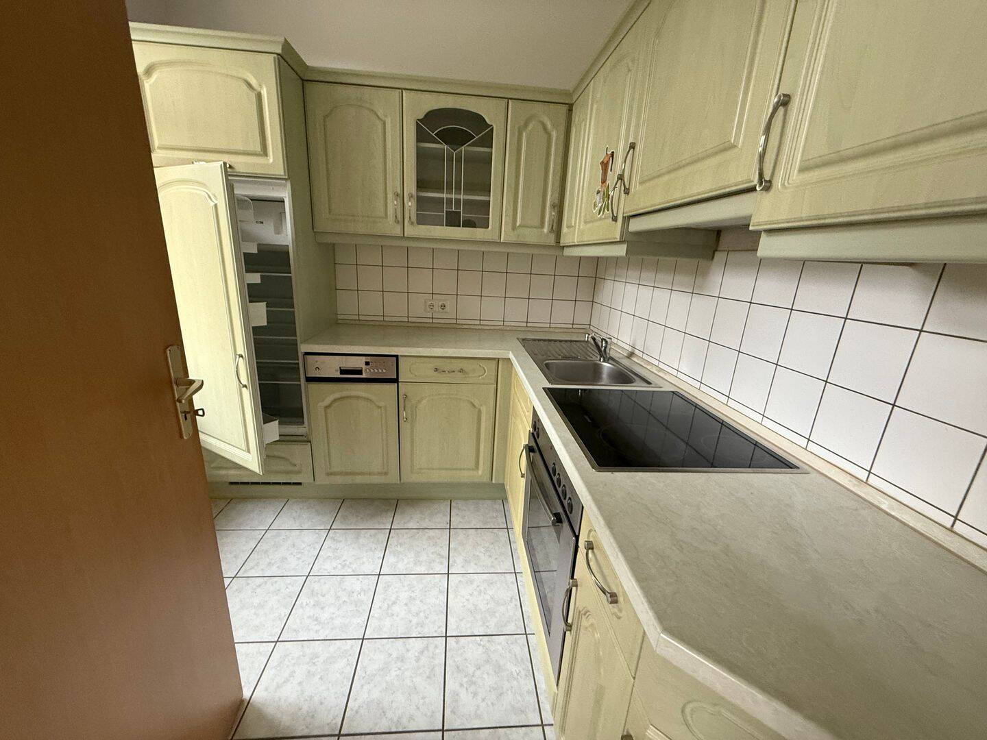 Frei ab 1.10.26 - EBK / 1. Og / Balkon / kleines Arbeitszimmer – Chemnitz – Vorschaubild 8