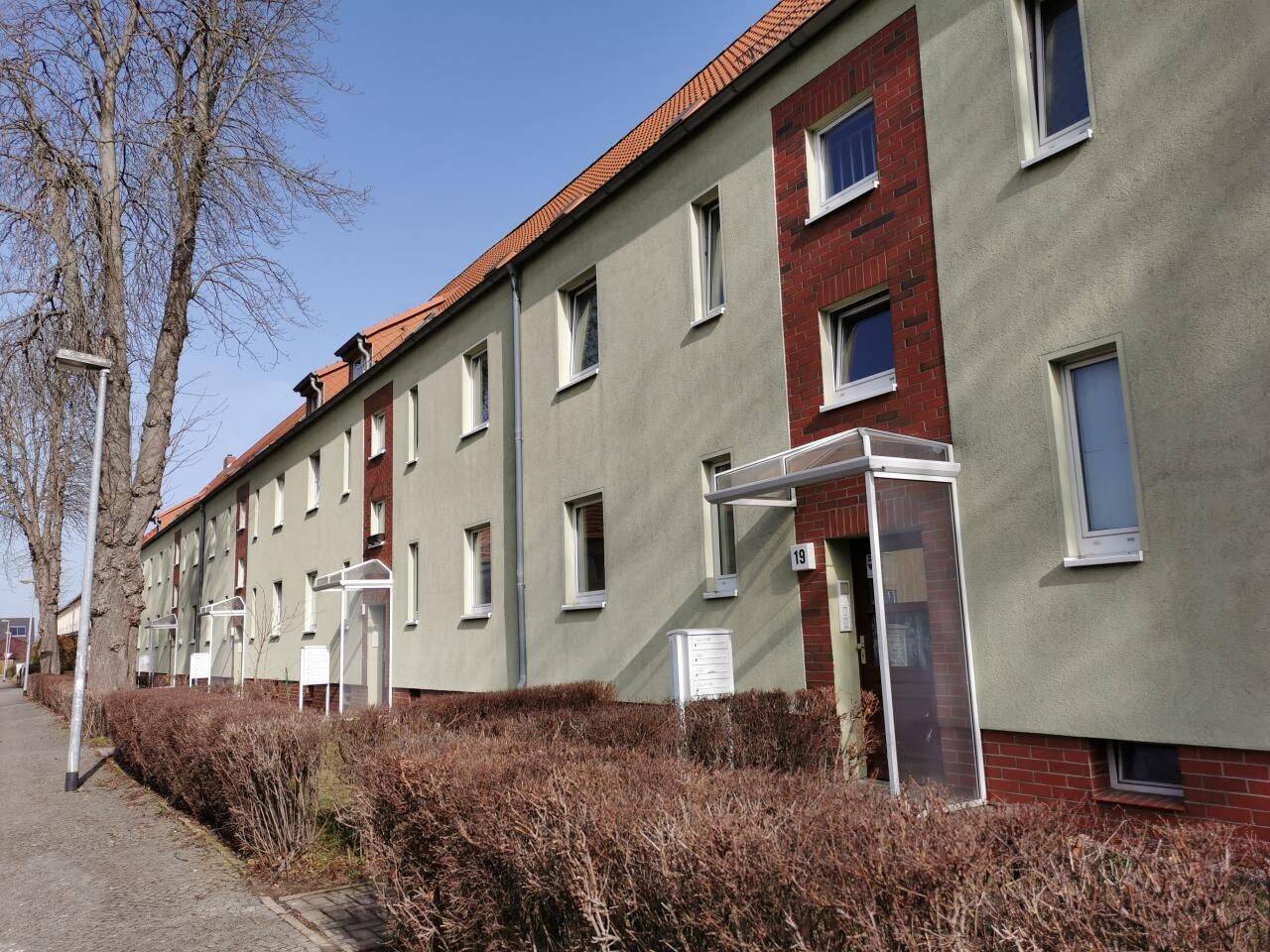Einziehen und WOHLFÜHLEN! - sanierte 4-Raum-Wohnung im Hopfengarten – Magdeburg – Vorschaubild 2