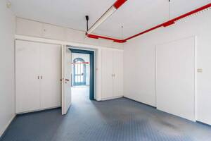 Bremen: Großzügiges Gebäude in Bremen-Lesum - Wohnen, Arbeiten oder Mehrgenerationenhaus möglich! Obj.9393 – 28717 Bremen – Vorschaubild 9