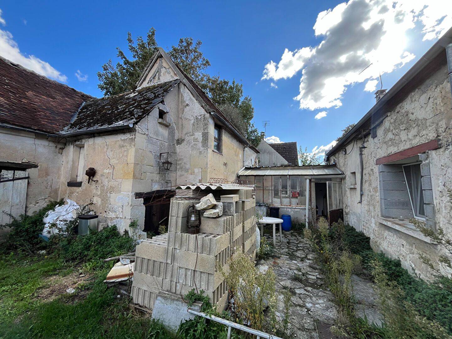 Maison 2 pièces 72 m² · à Sainte-Geneviève · 72 m² · 155 000 €