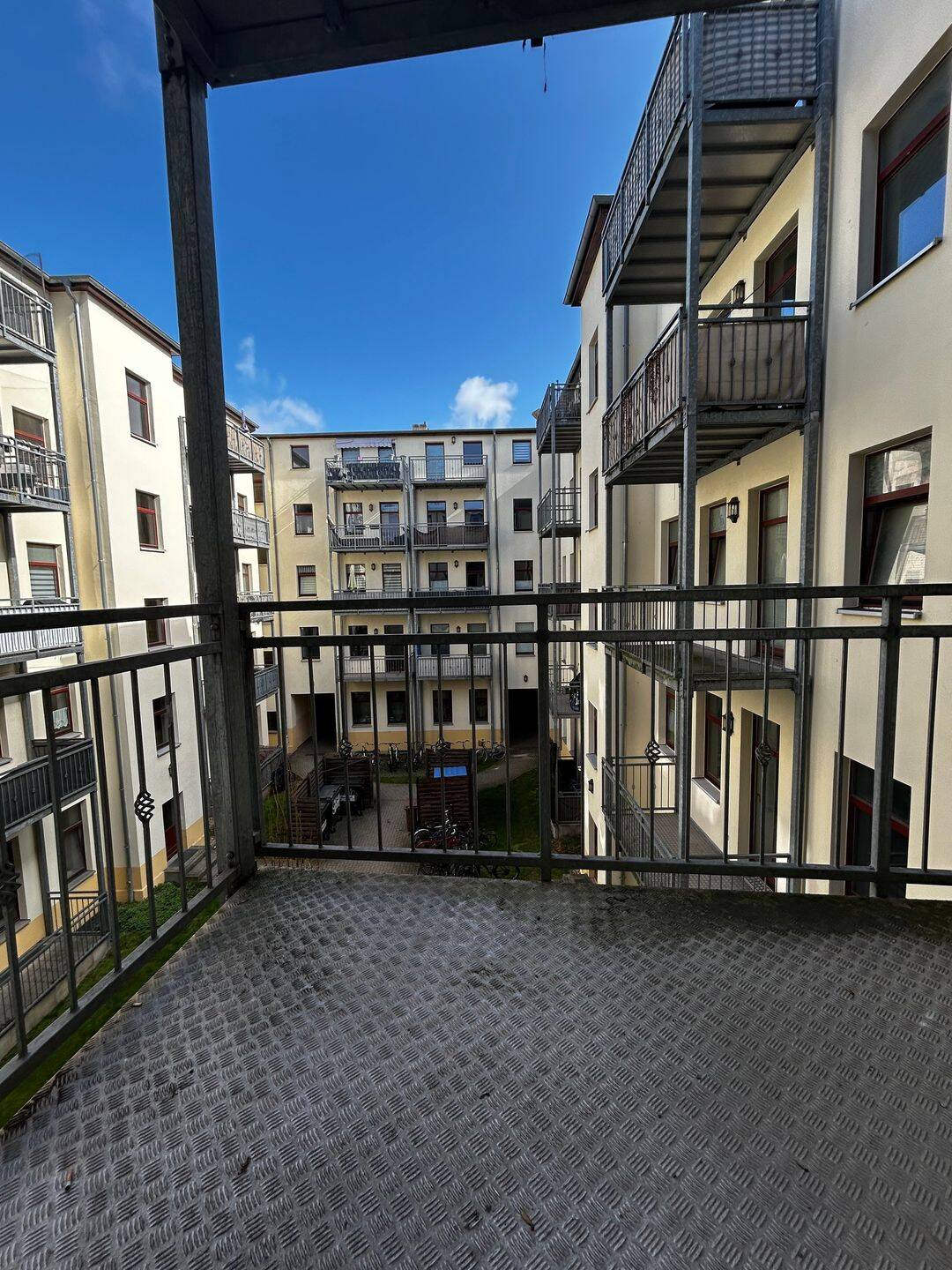 Renoviert, großzügig & zentrale Lage – Magdeburg – Vorschaubild 3