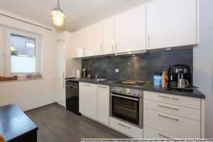 Moderne Erdgeschosswohnung mit Garten und Stellplatz im Zentrum von Eidelstedt – 22523 Hamburg – Vorschaubild 9