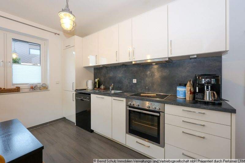 Moderne Erdgeschosswohnung mit Garten und Stellplatz im Zentrum von Eidelstedt – Hamburg – Vorschaubild 9